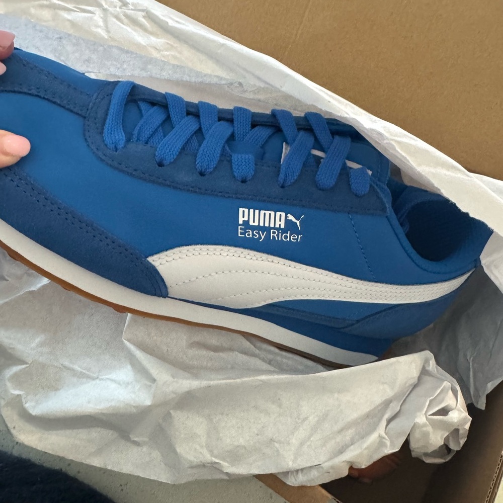 Puma Easy Rider Blue and White Sneakers